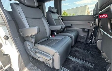 Honda Stepwgn, 2022 год, 1 850 000 рублей, 14 фотография