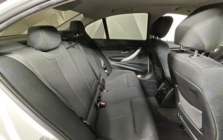 BMW 3 серия, 2017 год, 2 343 000 рублей, 14 фотография