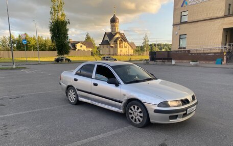 Mitsubishi Carisma I, 2003 год, 175 000 рублей, 3 фотография
