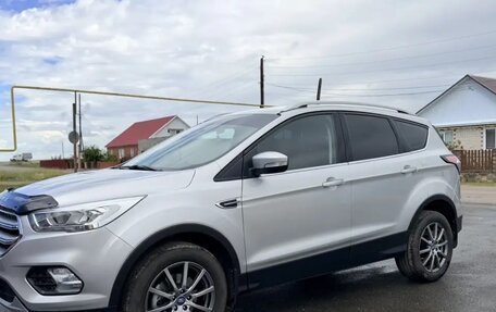 Ford Kuga III, 2018 год, 2 000 000 рублей, 1 фотография