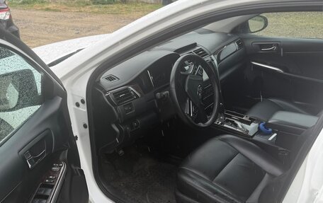 Toyota Camry, 2015 год, 1 600 000 рублей, 4 фотография