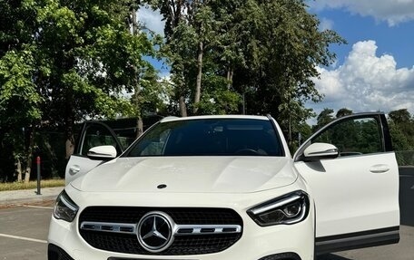 Mercedes-Benz GLA, 2020 год, 3 400 000 рублей, 7 фотография