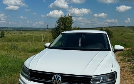 Volkswagen Tiguan II, 2020 год, 2 000 000 рублей, 4 фотография