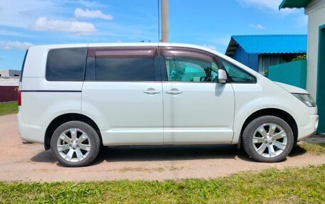 Mitsubishi Delica D:5 I, 2010 год, 2 200 000 рублей, 4 фотография