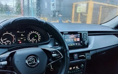 Skoda Rapid II, 2021 год, 1 699 000 рублей, 6 фотография