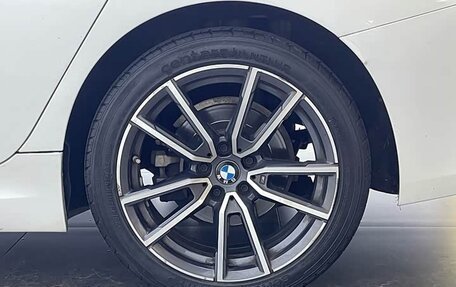 BMW 3 серия, 2023 год, 2 700 000 рублей, 8 фотография