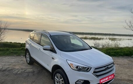 Ford Kuga III, 2017 год, 1 600 000 рублей, 10 фотография