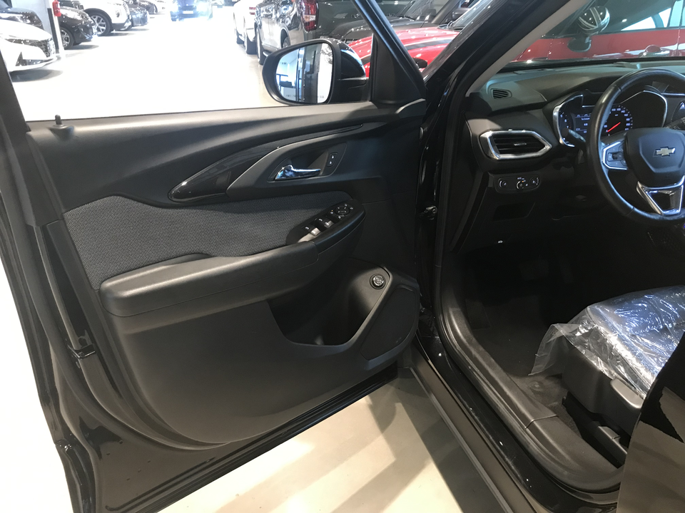 Chevrolet TrailBlazer II, 2016 год, 1 600 000 рублей, 7 фотография
