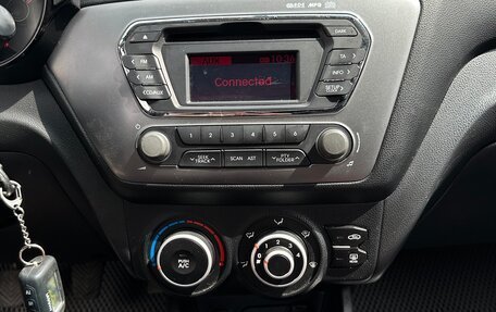 KIA Rio III рестайлинг, 2013 год, 820 000 рублей, 11 фотография