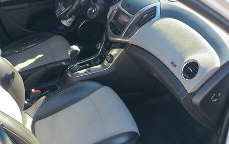 Chevrolet Cruze II, 2014 год, 1 000 000 рублей, 15 фотография
