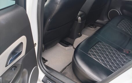 Chevrolet Cruze II, 2012 год, 900 000 рублей, 18 фотография