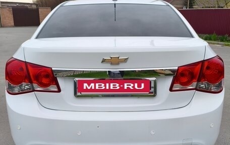 Chevrolet Cruze II, 2012 год, 900 000 рублей, 6 фотография