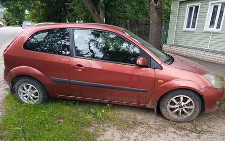 Ford Fiesta, 2006 год, 220 000 рублей, 2 фотография