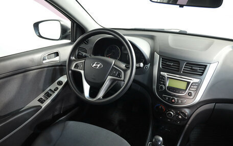 Hyundai Solaris II рестайлинг, 2013 год, 649 000 рублей, 9 фотография