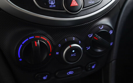Hyundai Solaris II рестайлинг, 2013 год, 649 000 рублей, 14 фотография