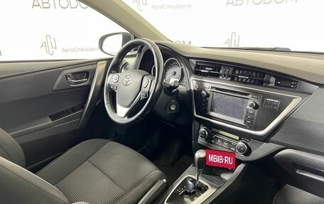 Toyota Auris II, 2013 год, 1 197 700 рублей, 10 фотография