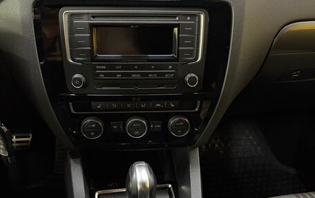 Volkswagen Jetta VI, 2016 год, 830 000 рублей, 12 фотография