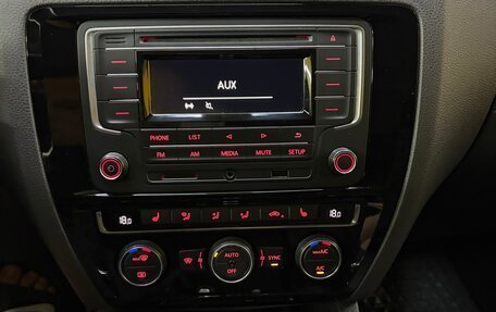 Volkswagen Jetta VI, 2016 год, 830 000 рублей, 11 фотография
