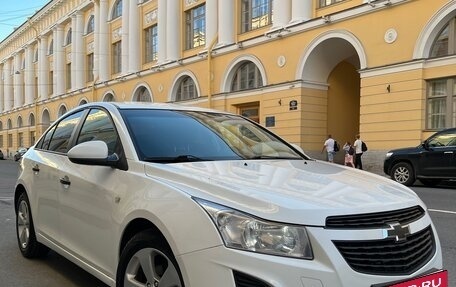 Chevrolet Cruze II, 2012 год, 600 000 рублей, 3 фотография