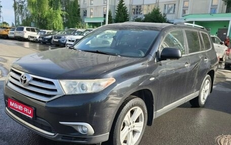 Toyota Highlander III, 2013 год, 1 фотография