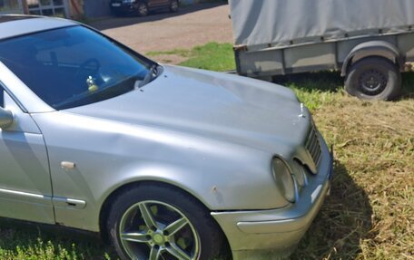 Mercedes-Benz CLK-Класс, 1998 год, 550 000 рублей, 3 фотография