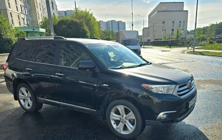 Toyota Highlander III, 2013 год, 3 фотография