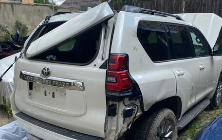 Toyota Land Cruiser Prado 150 рестайлинг 2, 2018 год, 2 500 000 рублей, 6 фотография