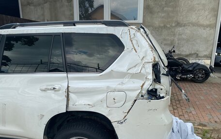 Toyota Land Cruiser Prado 150 рестайлинг 2, 2018 год, 2 500 000 рублей, 2 фотография