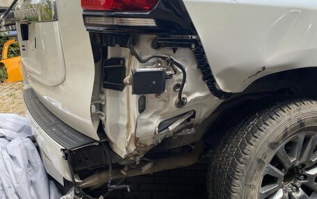 Toyota Land Cruiser Prado 150 рестайлинг 2, 2018 год, 2 500 000 рублей, 3 фотография