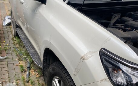 Toyota Land Cruiser Prado 150 рестайлинг 2, 2018 год, 2 500 000 рублей, 7 фотография
