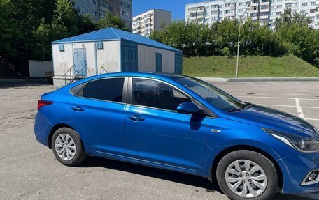 Hyundai Solaris II рестайлинг, 2017 год, 1 120 000 рублей, 4 фотография