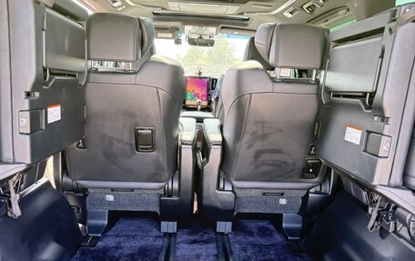 Toyota Alphard III, 2018 год, 5 100 000 рублей, 30 фотография