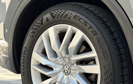 Volkswagen Touareg III, 2019 год, 4 400 000 рублей, 16 фотография