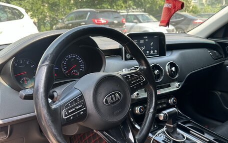 KIA Stinger I, 2018 год, 2 200 000 рублей, 6 фотография