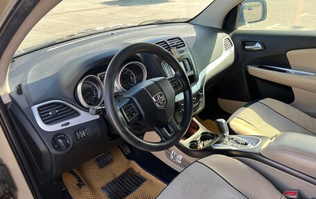 Dodge Journey I, 2011 год, 700 000 рублей, 11 фотография