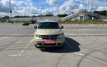 Dodge Journey I, 2011 год, 700 000 рублей, 2 фотография
