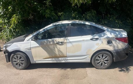 Hyundai Solaris II рестайлинг, 2014 год, 685 000 рублей, 3 фотография