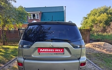 Mitsubishi Outlander III рестайлинг 3, 2008 год, 1 200 000 рублей, 2 фотография