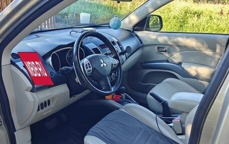 Mitsubishi Outlander III рестайлинг 3, 2008 год, 1 200 000 рублей, 5 фотография