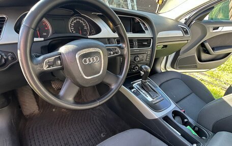 Audi A4, 2010 год, 1 050 000 рублей, 13 фотография