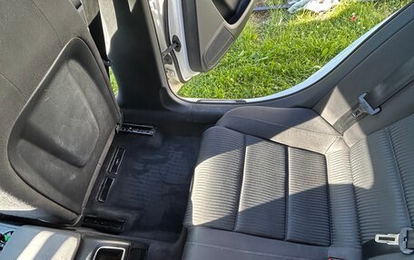 Audi A4, 2010 год, 1 050 000 рублей, 15 фотография