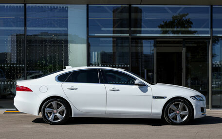 Jaguar XF II, 2018 год, 2 650 000 рублей, 4 фотография