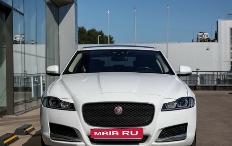 Jaguar XF II, 2018 год, 2 650 000 рублей, 2 фотография