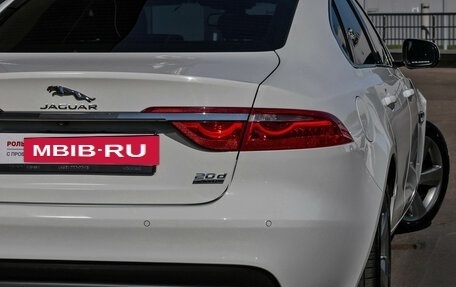 Jaguar XF II, 2018 год, 2 650 000 рублей, 26 фотография
