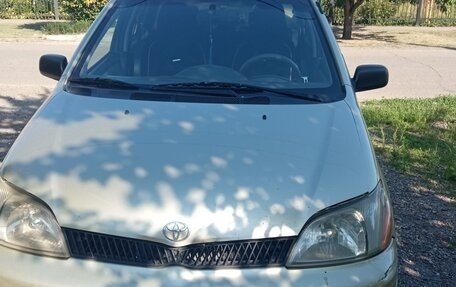 Toyota Echo, 2001 год, 120 000 рублей, 1 фотография