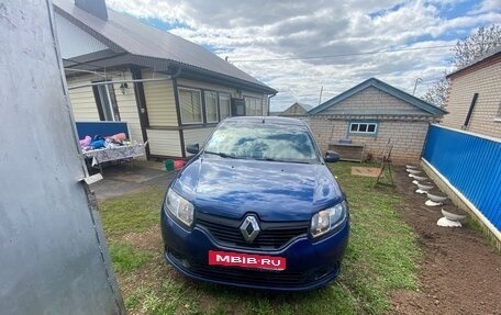 Renault Logan II, 2015 год, 400 000 рублей, 1 фотография