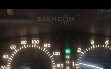 Toyota Land Cruiser 100 рестайлинг 2, 2000 год, 1 750 000 рублей, 3 фотография