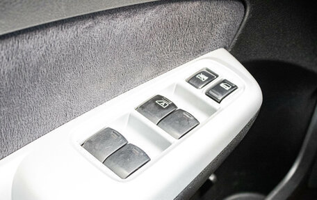 Subaru Forester, 2010 год, 1 219 000 рублей, 13 фотография