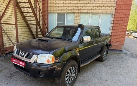 Nissan NP300, 2010 год, 1 100 000 рублей, 3 фотография