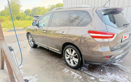 Nissan Pathfinder, 2014 год, 1 600 000 рублей, 4 фотография